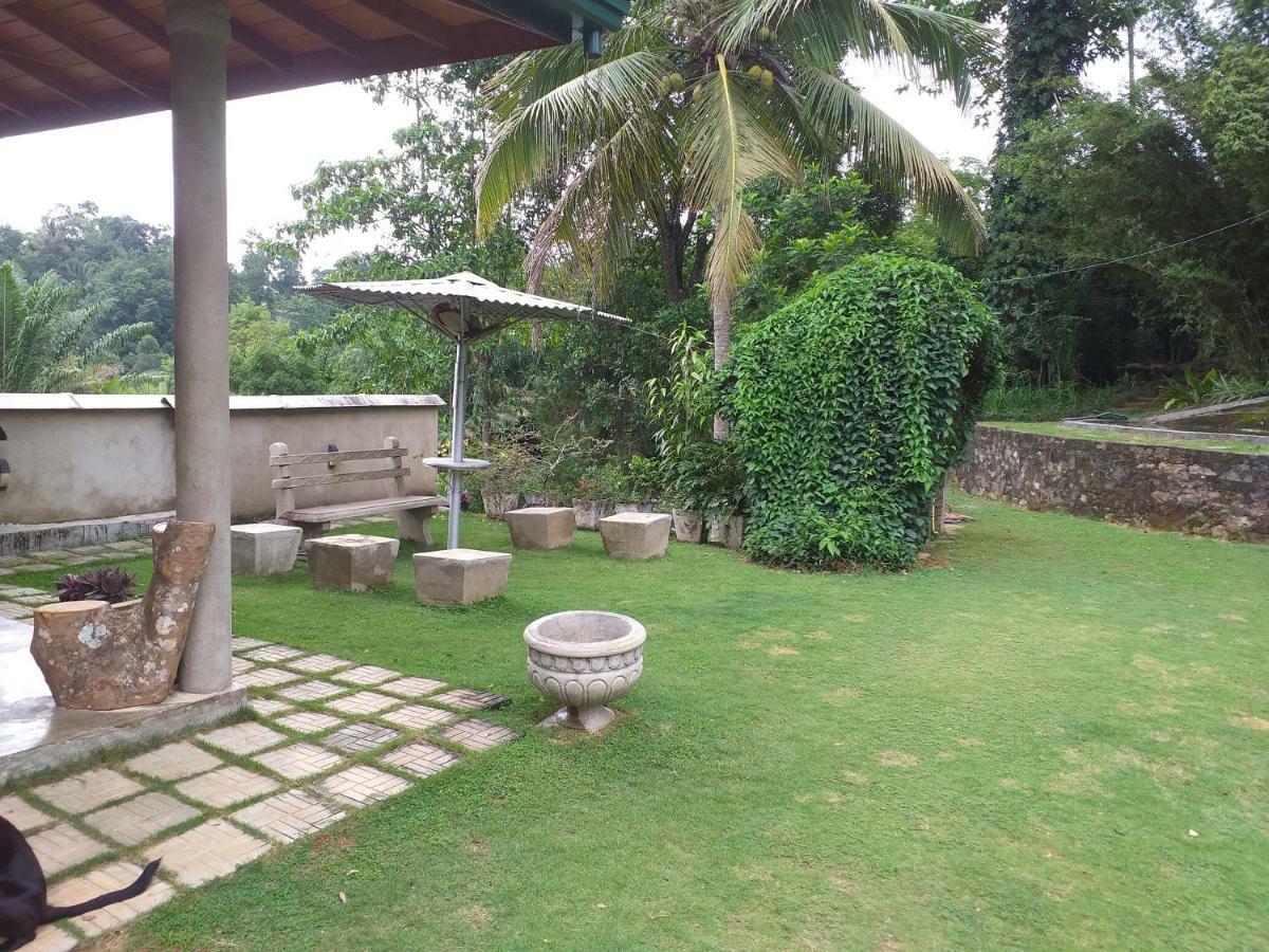 Ferienwohnung Tea Leaf Retreat Kandy Exterior foto
